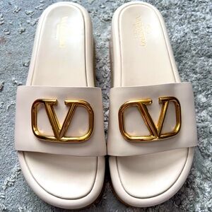 Valentino Garavani Vlogo Signature Platform Slides Sandals Size 6.5M EU 36.5